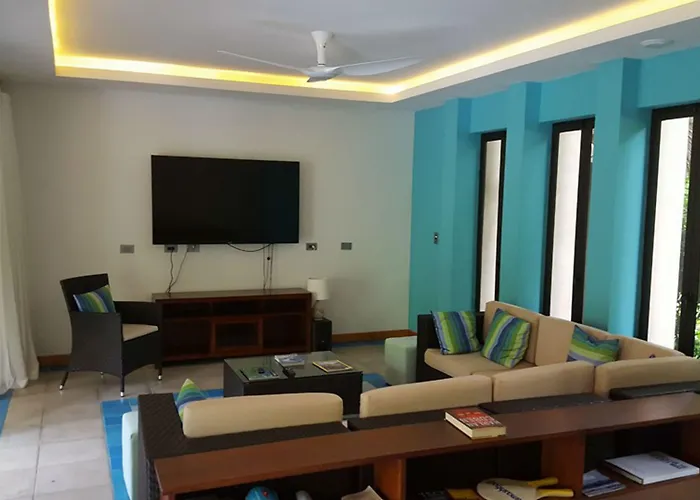 Olas Verdes Hotel